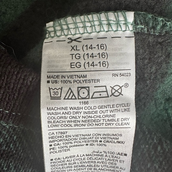 Old Navy Checkered Fleece Pullover - Picture 6 of 6